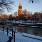Der Dom von Turku am Fluss Aurajoki